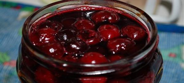Вишня-пятиминутка без косточек в собственном соку
