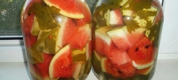 арбуз на зиму в банках сладкие