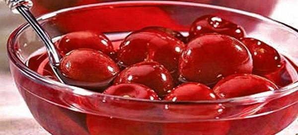 Китайская вишня в собственном соку