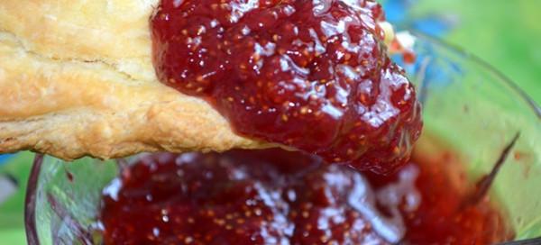 Клубника с сахаром через мясорубку